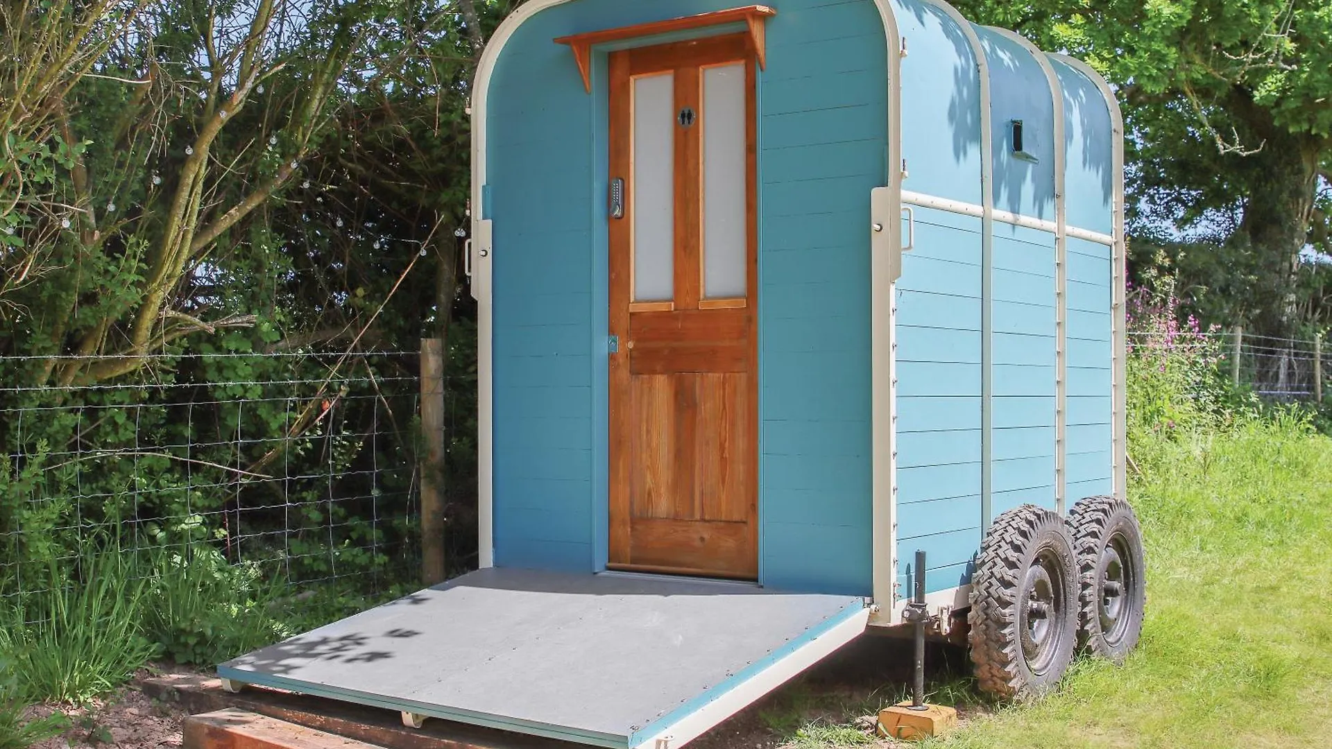 Campsite Bowhayes Farm - Camping & Glamping - Shepherd'S Hut 'Pippin' Venn Ottery United Kingdom